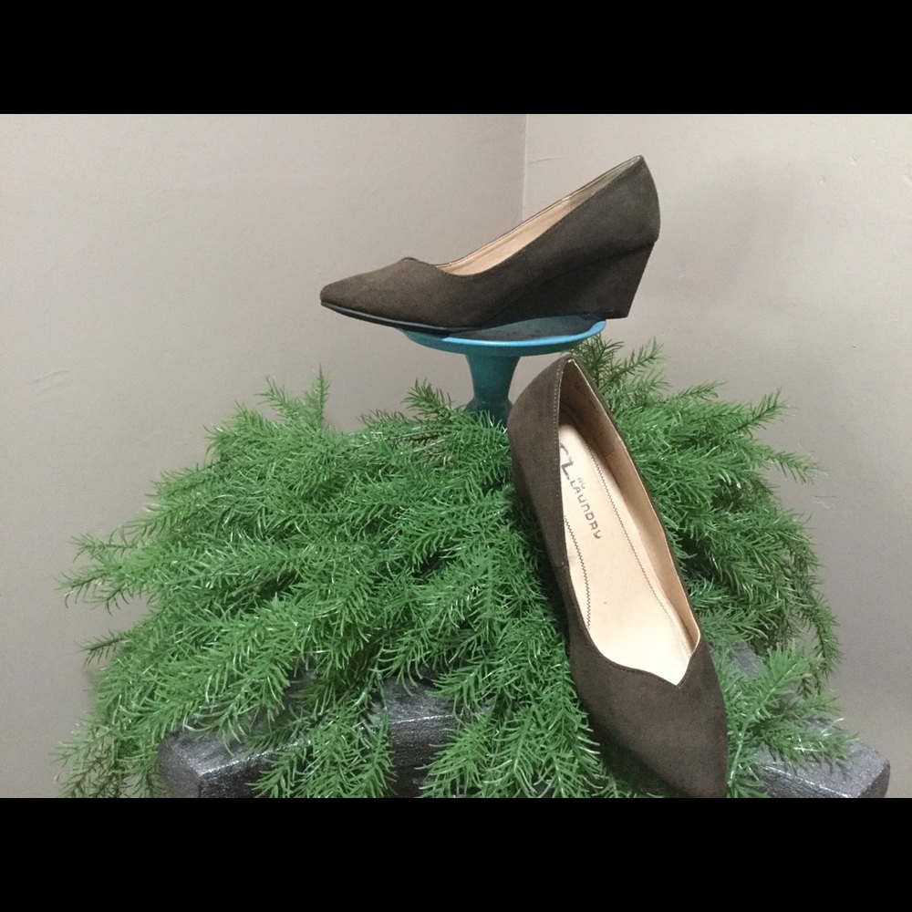 Chinese Laundry Wedge Pump ⭐️ BUNDLE 3 FOR $18⭐️